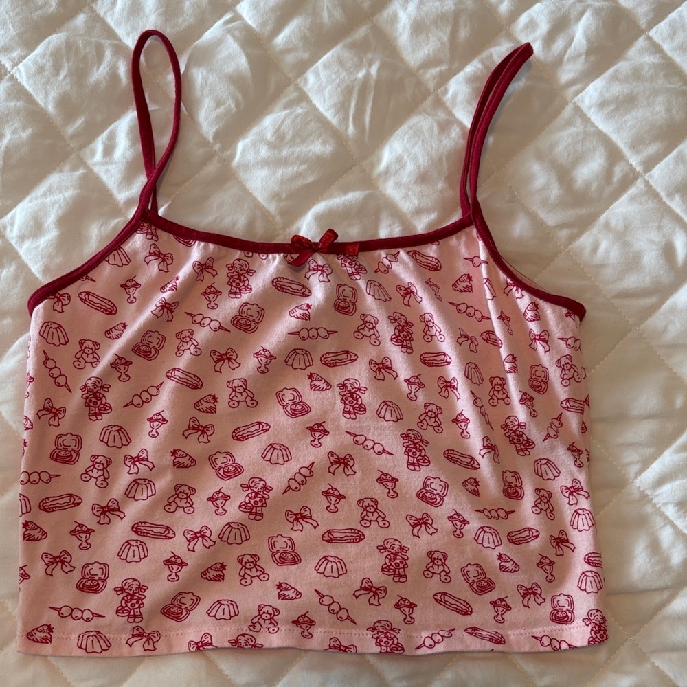 Motel Isna Printed Bow Cami Crop Top Pink Red size Medium Urban Outfitters UO